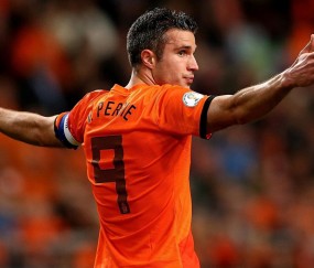 开云体育官方网站-当东欧铁骑遇上钟表匠，莱万独舞之夜，定义足坛唯一性