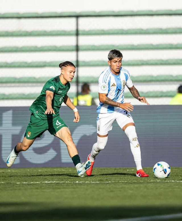 乌拉圭队遭遇克罗地亚逆转,无缘欧洲预选赛决赛 乌拉圭队遭遇克罗地亚逆转,无缘欧洲预选赛决赛