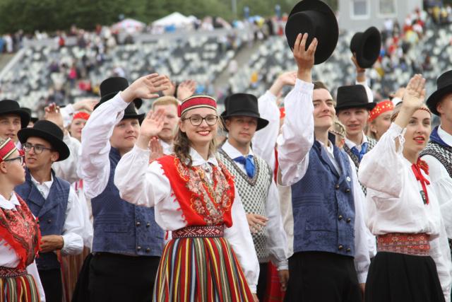 爱沙尼亚女足队在比赛中获得连胜