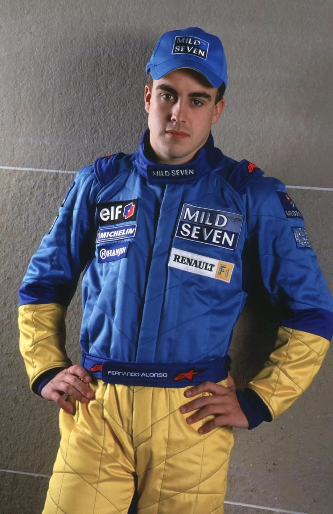 红牛二队逆转迈凯伦,阿隆索统治全场 红牛二队逆转迈凯伦,阿隆索统治全场