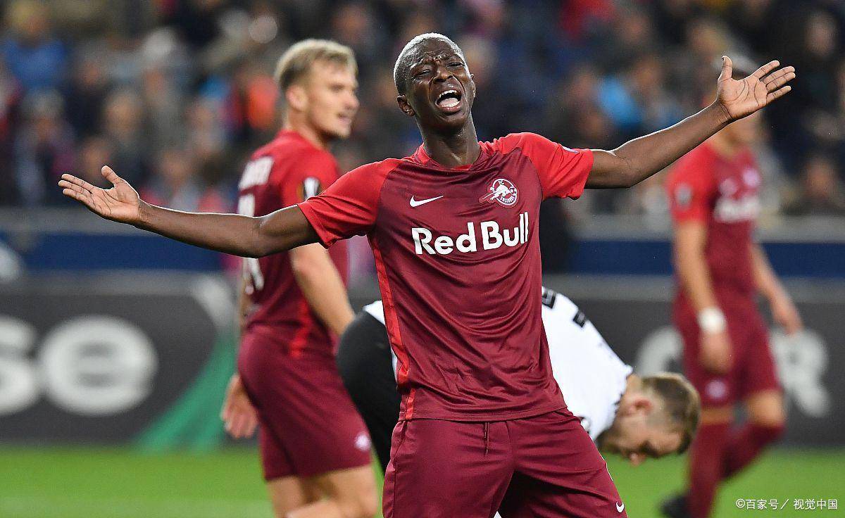 萨尔茨堡在国际锦标赛中击败对手 萨尔茨堡在国际锦标赛中击败对手