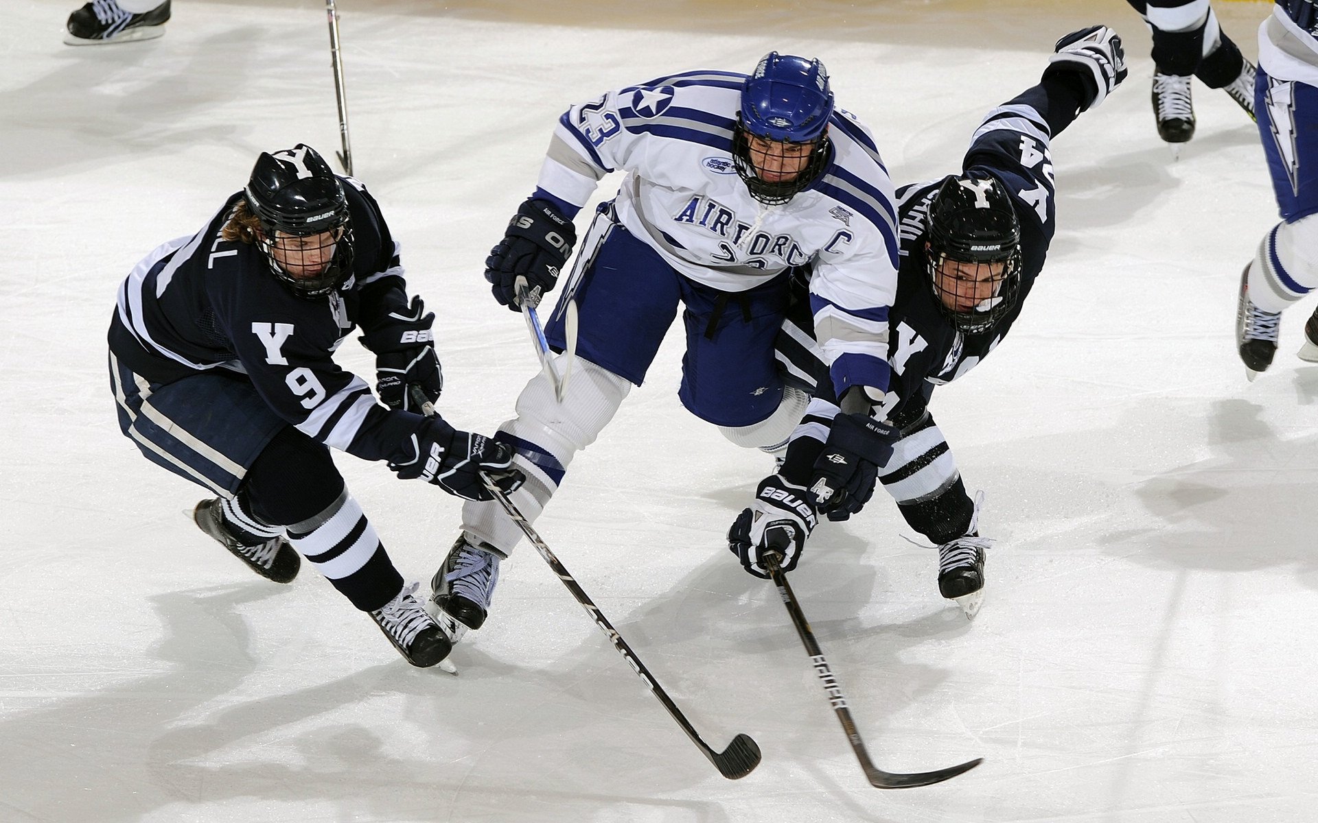奥运周期关键战之夜，本泽马表现堪称教科书