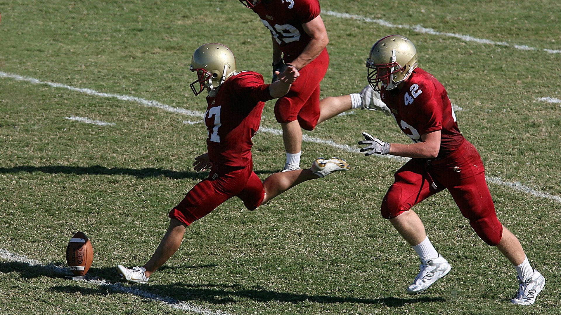 绿茵场与硬木地板的交响,当欧冠焦点战映照湖人王朝的凯尔特人征服史